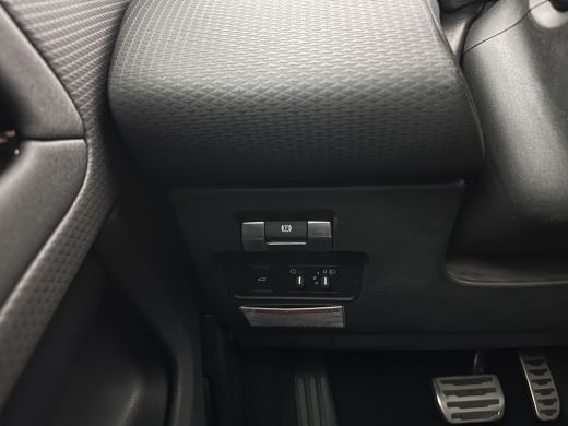 Land Rover Range Rover Evoque 2.0 D180 AWD SE (INCL-BTW) Aut. *LEATHER | FULL-LED | HEATED-COMFORTSEATS | NAVI-FULLMAP | SHIFTP... ActivLease financial lease