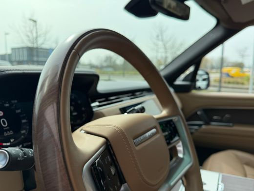 Land Rover Range Rover P460e Autobiography | British Racing Green | Lederen hemelbekleding | Vierwielbesturing | Meridia... ActivLease financial lease