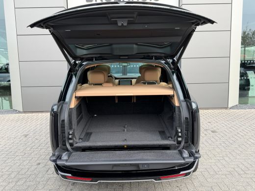 Land Rover Range Rover P460e Autobiography | British Racing Green | Lederen hemelbekleding | Vierwielbesturing | Meridia... ActivLease financial lease