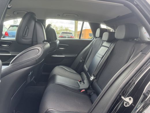 Mercedes-Benz C-Klasse Estate 220 d 4MATIC Luxury Line | Inklapbare Trekhaak | Sfeerverlichting | Stoelverwarming | Appl... ActivLease financial lease