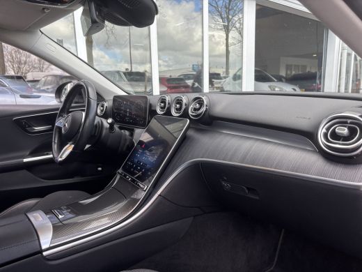 Mercedes-Benz C-Klasse Estate 220 d 4MATIC Luxury Line | Inklapbare Trekhaak | Sfeerverlichting | Stoelverwarming | Appl... ActivLease financial lease