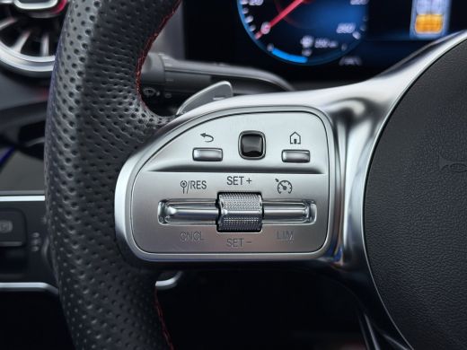 Mercedes-Benz CLA 250e AMG // Panoramadak // Carplay // MultiBeam LED // Sfeerverlichting // Night pakket // Keyles... ActivLease financial lease