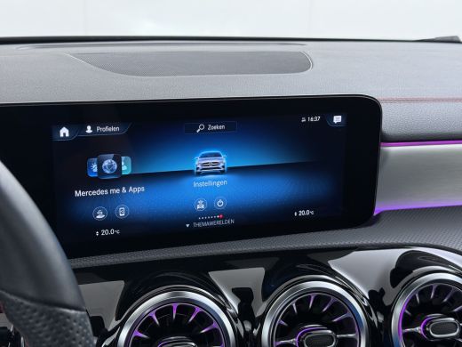 Mercedes-Benz CLA 250e AMG // Panoramadak // Carplay // MultiBeam LED // Sfeerverlichting // Night pakket // Keyles... ActivLease financial lease