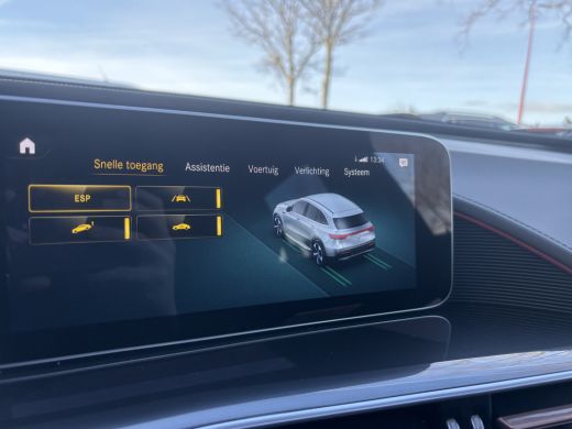 Mercedes-Benz EQC 400 4MATIC Premium 80 kWh | Schuifdak | Burmeister | Sfeerverlichting | AMG Styling ActivLease financial lease