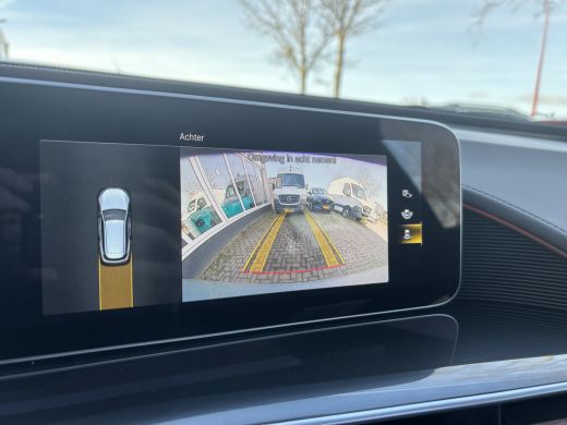 Mercedes-Benz EQC 400 4MATIC Premium 80 kWh | Schuifdak | Burmeister | Sfeerverlichting | AMG Styling ActivLease financial lease