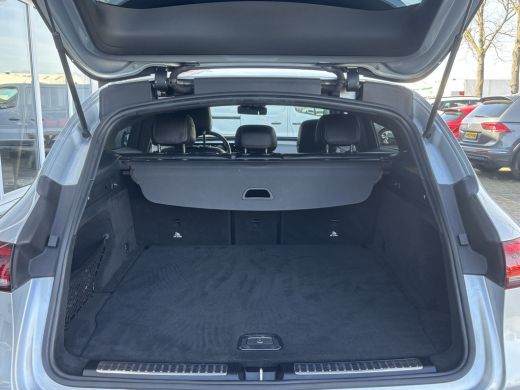 Mercedes-Benz EQC 400 4MATIC Premium 80 kWh | Schuifdak | Burmeister | Sfeerverlichting | AMG Styling ActivLease financial lease