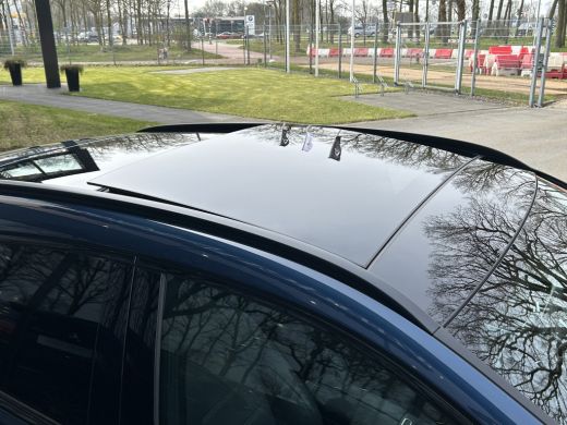 Mercedes-Benz GLA 250e AMG // Trekhaak // Distronic // Headup Display // Memory // 360 Camera // Panoramadak // Led... ActivLease financial lease