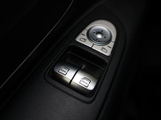 Mercedes-Benz Vito 114 CDI 136 PK AUT. LANG DUBBEL CABINE + LEDER | 19 INCH LMV | TREKHAAK | NAVIGATIE ActivLease financial lease