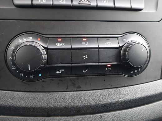 Mercedes-Benz Vito 114 CDI 136 PK AUT. LANG DUBBEL CABINE + LEDER | 19 INCH LMV | TREKHAAK | NAVIGATIE ActivLease financial lease