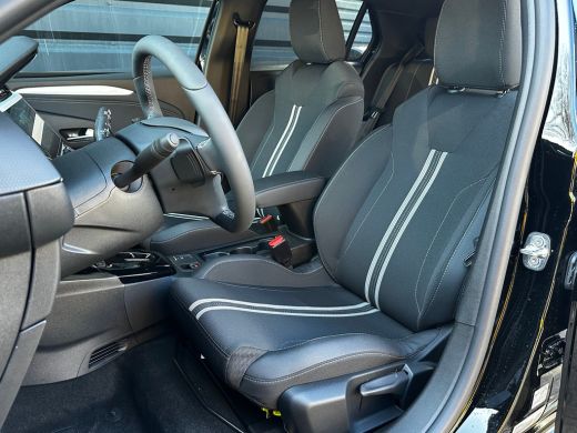 Opel Corsa 1.2 Turbo Hybrid GS | NIEUW VOORRAAD!!| 4200,-- KORTING!! DIRECT LEVERBAAR| 2+6 JAAR GARANTIE| 18... ActivLease financial lease