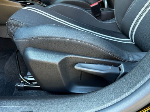 Opel Corsa 1.2 Turbo Hybrid GS | NIEUW VOORRAAD!!| 4200,-- KORTING!! DIRECT LEVERBAAR| 2+6 JAAR GARANTIE| 18... ActivLease financial lease