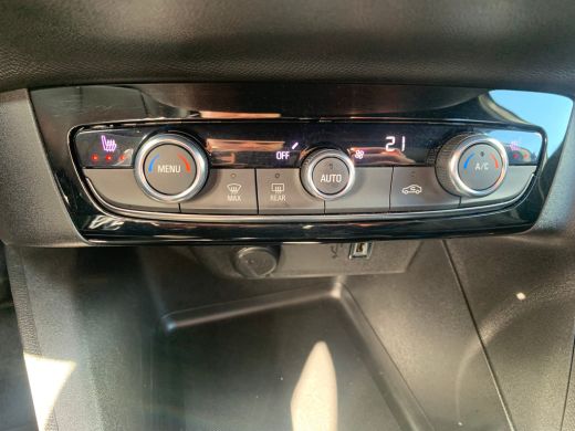 Opel Corsa 1.2 Ultimate Airco | Alcantara | Camera | Cruise Control | Keyless | LED | LMV 16" | Navi | PDC V... ActivLease financial lease