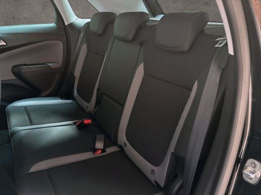 Opel Crossland X 1.2 Turbo Innovation (APPLE CARPLAY, BLACK PACK, NAVIGATIE, CLIMATE, KEYLESS, LEDER, SPORTSTOELEN... ActivLease financial lease