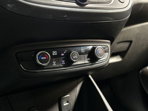 Opel Crossland X 1.2 Turbo Innovation (APPLE CARPLAY, BLACK PACK, NAVIGATIE, CLIMATE, KEYLESS, LEDER, SPORTSTOELEN... ActivLease financial lease