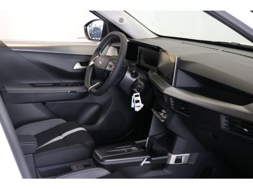 Opel Frontera 1.2 Turbo Hybrid GS | Cruise | Voorstoelen en stuur verwarming | Dodehoek detectie | Achteruitrij... ActivLease financial lease