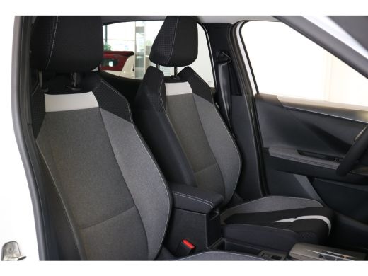 Opel Frontera 1.2 Turbo Hybrid GS | Cruise | Voorstoelen en stuur verwarming | Dodehoek detectie | Achteruitrij... ActivLease financial lease