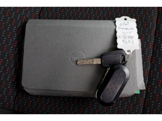 Opel Movano 2.2D 140pk Bakwagen met laadklep 1.060kg laadvermogen 08-2023 ActivLease financial lease