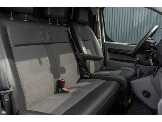 Opel Vivaro L2H1 | 1ste eigenaar | Airco | Cruise | PDC | 3-Zits | Trekhaak ActivLease financial lease