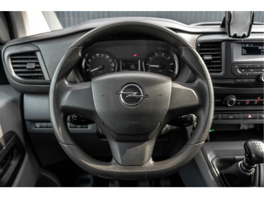 Opel Vivaro L2H1 | 1ste eigenaar | Airco | Cruise | PDC | 3-Zits | Trekhaak ActivLease financial lease