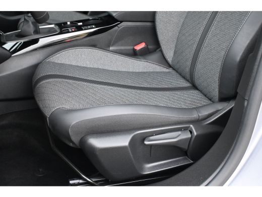 Peugeot 2008 1.2 Turbo 100 Allure | Navigatie | Climate Control | Full-LED | Parkeersensoren | Draadloos Apple... ActivLease financial lease