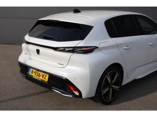 Peugeot 308 1.6 Plug-in Hybrid 180 GT | Origineel NL auto | 1e Eigenaar | Navigatie | Camera voor + achter | ... ActivLease financial lease