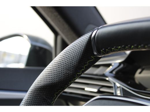 Peugeot 308 1.6 Plug-in Hybrid 180 GT | Origineel NL auto | 1e Eigenaar | Navigatie | Camera voor + achter | ... ActivLease financial lease