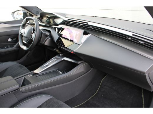 Peugeot 308 1.6 Plug-in Hybrid 180 GT | Origineel NL auto | 1e Eigenaar | Navigatie | Camera voor + achter | ... ActivLease financial lease