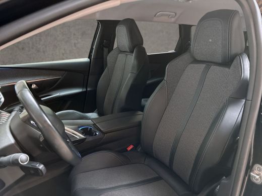 Peugeot 5008 1.2 PureTech Allure 7 Persoons (APPLE CARPLAY, GROOT NAVI, 360 CAMERA, LEDER, SPORTSTOELEN, GETIN... ActivLease financial lease