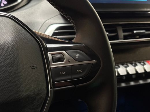 Peugeot 5008 1.2 PureTech Allure 7 Persoons (APPLE CARPLAY, GROOT NAVI, 360 CAMERA, LEDER, SPORTSTOELEN, GETIN... ActivLease financial lease