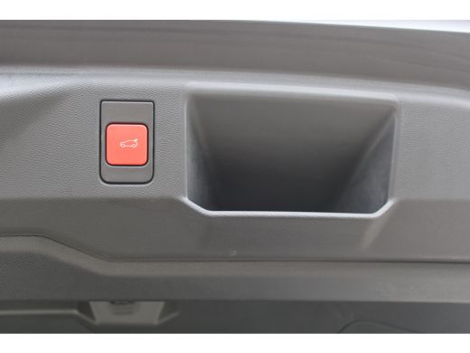 Peugeot 5008 1.6 Plug-in Hybrid 195 GT | Automaat | Panorama/schuifdak | Luxe stoelen | Origineel NL auto | 7... ActivLease financial lease