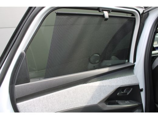 Peugeot 5008 1.6 Plug-in Hybrid 195 GT | Automaat | Panorama/schuifdak | Luxe stoelen | Origineel NL auto | 7... ActivLease financial lease