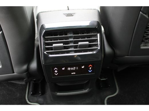 Peugeot 5008 1.6 Plug-in Hybrid 195 GT | Automaat | Panorama/schuifdak | Luxe stoelen | Origineel NL auto | 7... ActivLease financial lease