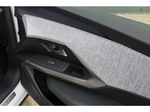 Peugeot 5008 1.6 Plug-in Hybrid 195 GT | Automaat | Panorama/schuifdak | Luxe stoelen | Origineel NL auto | 7... ActivLease financial lease