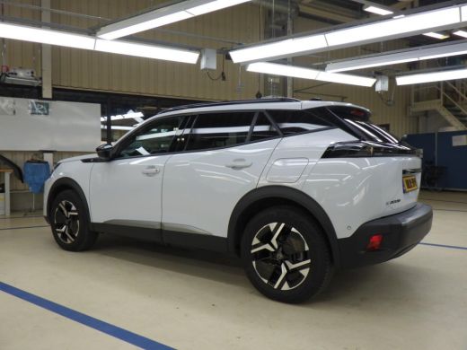 Peugeot e-2008 EV Allure Avantage 54 kWh | 3-Fase | Apple Carplay & Android Auto | Achteruitrijcamera | Navigati... ActivLease financial lease