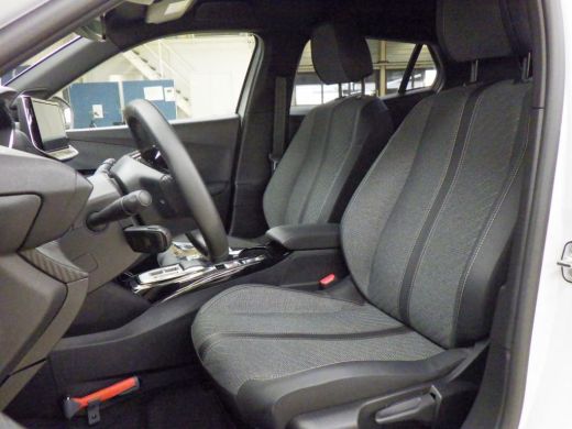 Peugeot e-2008 EV Allure Avantage 54 kWh | 3-Fase | Apple Carplay & Android Auto | Achteruitrijcamera | Navigati... ActivLease financial lease