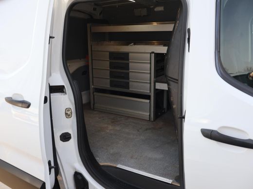 Peugeot Partner 1.5 BLUEHDI 100 PK PREMIUM + BOTT KAST | 230V OMVORMER | TREKHAAK | APPLE CARPLAY ActivLease financial lease