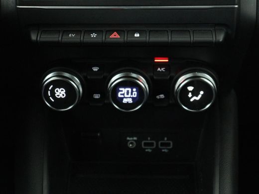 Renault Captur 1.6 E-Tech full hybrid 145 iconic | Carplay | LED | PDC | Cruise control | Climate control | Navi... ActivLease financial lease