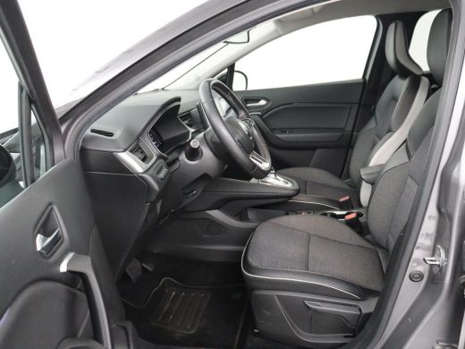 Renault Captur 1.6 E-Tech full hybrid 145 iconic | Carplay | LED | PDC | Cruise control | Climate control | Navi... ActivLease financial lease