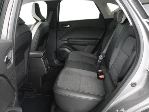 Renault Captur 1.6 E-Tech full hybrid 145 iconic | Carplay | LED | PDC | Cruise control | Climate control | Navi... ActivLease financial lease