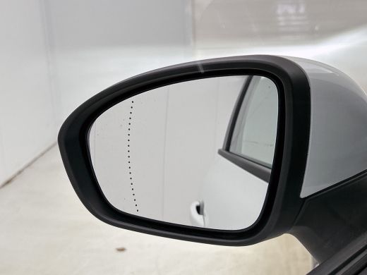 Renault Clio 1.0 TCe 5Drs. 6 Versn. Zen uitvoering / Airco / Navigatie / Radio multimedia / Led verlichting / ActivLease financial lease