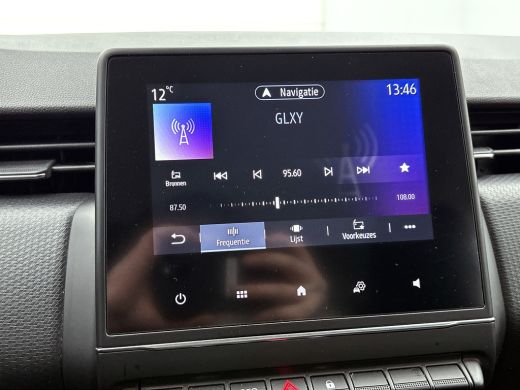 Renault Clio 1.0 TCe 5Drs. 6 Versn. Zen uitvoering / Airco / Navigatie / Radio multimedia / Led verlichting / ActivLease financial lease