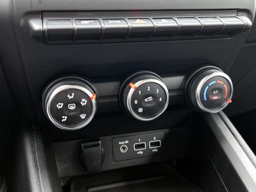 Renault Clio 1.0 TCe 5Drs. 6 Versn. Zen uitvoering / Airco / Navigatie / Radio multimedia / Led verlichting / ActivLease financial lease