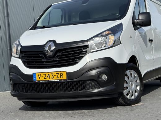 Renault Trafic 1.6 dCi 126 PK / L1H1 / 1e EIG. MOOIE BUS / ECC AIRCO / CRUISE / TREKHAAK / NAVI / CAMERA ActivLease financial lease