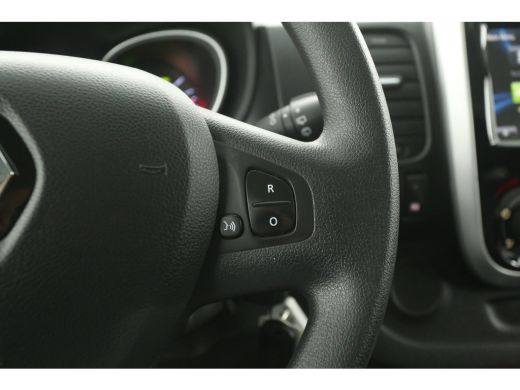 Renault Trafic 2.0 dCi 145PK L1H1 | Aut. | Airco | Camera | Cruise | Navi | Parkeersens. | LED ActivLease financial lease