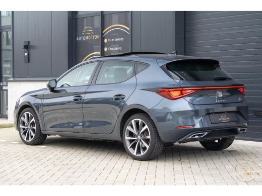 Seat Leon 1.4 TSI eHybrid PHEV FR PANO STOELVERWARMING SFEERVERLICHTING ActivLease financial lease