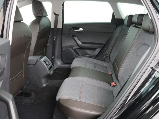 Seat Leon Sportstourer 1.4 TSI eHybrid PHEV FR | SOH 99% | Stoel & stuurverwarming | Virtual Cockpit | Carp... ActivLease financial lease