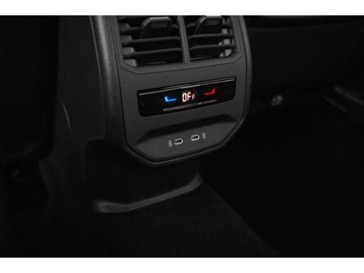 Seat Leon Sportstourer FR Business - eHybrid | Achteruitrijcamera | Automatisch dimmende binnenspiegel | Da... ActivLease financial lease