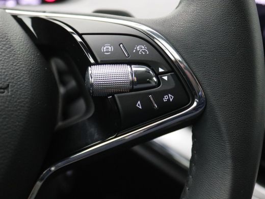 Skoda Enyaq iV 60 Selection 170PK Aut. Warmtepomp, Achteruitrijcamera, Keyless, Adaptieve Cruise Control, Side A... ActivLease financial lease