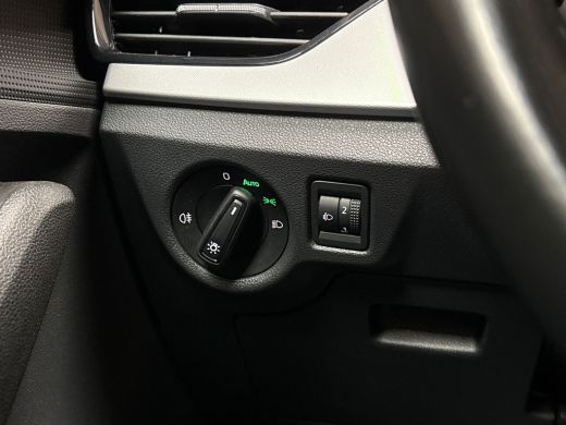 Skoda Kamiq 1.0 TSI Sport (VIRTUAL COCKPIT, APPLE CARPLAY, GROOT NAVI, SPORTSTOELEN, PARKEERSENSOREN, LM VELG... ActivLease financial lease