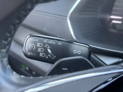 Skoda Octavia Combi 1.0 e-TSI Business Edition | Sfeerverlichting | Parkeersensoren | Apple Carplay | Lane Assist ActivLease financial lease